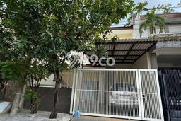 For Sale Rumah 4 Kamar Lokasi Ideal Bagus dan Strategis di Rungkut For Sale Rumah 4 Kamar Lokasi Ideal Bagus dan Strategis di Rungkut