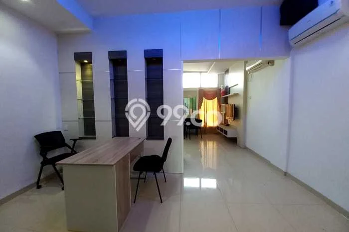PELUANG EMAS! Ruko Kawasan Nagoya, Luas 65m², Potensi Sewa Tinggi PELUANG EMAS! Ruko Kawasan Nagoya, Luas 65m², Potensi Sewa Tinggi