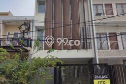 PROPERTI PILIHAN! Rumah Nyaman area Kelapa Gading, Luas 98m² Bangunan 200m² PROPERTI PILIHAN! Rumah Nyaman area Kelapa Gading, Luas 98m² Bangunan 200m²