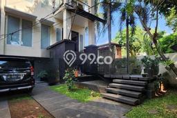 Ready to Use! Luxury House LT 180m2 Desain Elegan di Cipete Ready to Use! Luxury House LT 180m2 Desain Elegan di Cipete