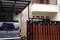 Rumah Disewakan Jakarta Selatan LT 122m2 LB 200m2 Area Pondok Indah Rumah Disewakan Jakarta Selatan LT 122m2 LB 200m2 Area Pondok Indah