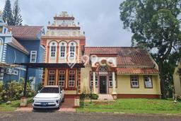 Vila Kawasan , Area 254m2m², Akses ke Fasilitas Umum Vila Kawasan , Area 254m2m², Akses ke Fasilitas Umum