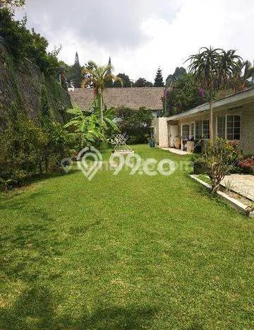 DIJUAL! Vila Kawasan Cipanas, Area 300m2m², Lokasi Strategis DIJUAL! Vila Kawasan Cipanas, Area 300m2m², Lokasi Strategis