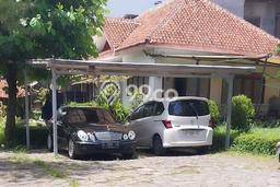 Jual Murah Rumah dengan Luas Tanah 430m2m² dan Luas Bangunan 200m2m² di Kawasan Cibiru, Bandung Jual Murah Rumah dengan Luas Tanah 430m2m² dan Luas Bangunan 200m2m² di Kawasan Cibiru, Bandung