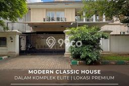 Jual Rumah Luas Elegan Dengan View Cantik di Patal Senayan, Jakarta Selatan Jual Rumah Luas Elegan Dengan View Cantik di Patal Senayan, Jakarta Selatan