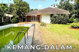 Ready to Use! Premium House LT 2300m2 Desain Modern di Kemang Ready to Use! Premium House LT 2300m2 Desain Modern di Kemang