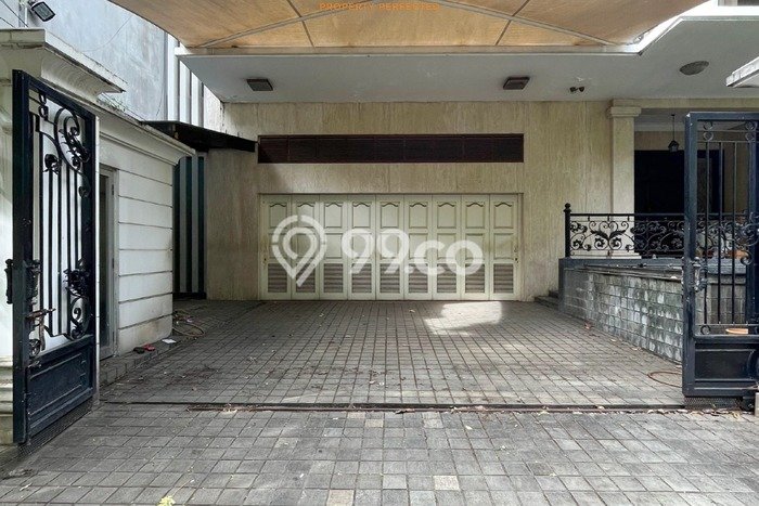 Jual Rumah Luas Elegan Dengan View Cantik di Patal Senayan, Jakarta Selatan Jual Rumah Luas Elegan Dengan View Cantik di Patal Senayan, Jakarta Selatan
