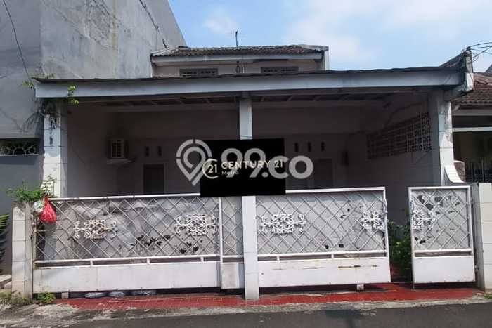 For Sale Rumah 5 Kamar Lokasi Ideal Bagus dan Strategis di Cakung For Sale Rumah 5 Kamar Lokasi Ideal Bagus dan Strategis di Cakung