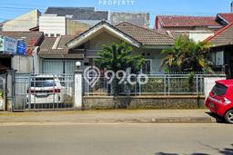 Rumah Luas Asri 3 KT Siap Pakai di BSD Tangerang Rumah Luas Asri 3 KT Siap Pakai di BSD Tangerang