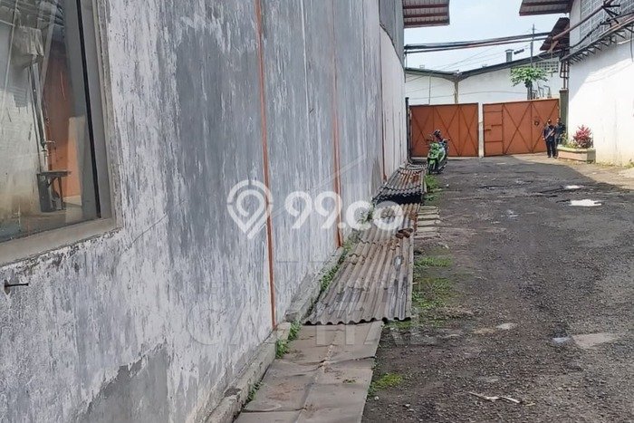 Gudang Disewa di Cimahi dengan LB 3893m2 Area Komersial Ramai Gudang Disewa di Cimahi dengan LB 3893m2 Area Komersial Ramai
