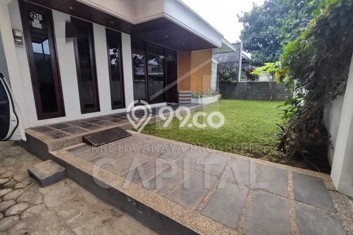 Rumah Mewah LB 260m2 Siap Huni Desain Elegan di Bandung Kota, Bandung Rumah Mewah LB 260m2 Siap Huni Desain Elegan di Bandung Kota, Bandung