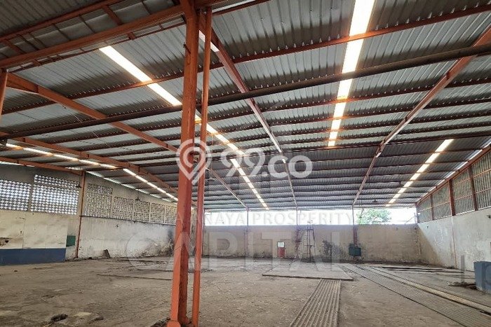 Gudang Disewa di Cimahi dengan LB 3893m2 Area Komersial Ramai Gudang Disewa di Cimahi dengan LB 3893m2 Area Komersial Ramai