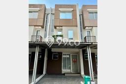 For Sale Rumah 3 Kamar Lokasi Strategis Nyaman dan Strategis di Kelapa Gading For Sale Rumah 3 Kamar Lokasi Strategis Nyaman dan Strategis di Kelapa Gading