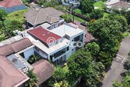Dijual Rumah Premium dengan Fasilitas Sekitar Komplit di Cinere, Depok Dijual Rumah Premium dengan Fasilitas Sekitar Komplit di Cinere, Depok
