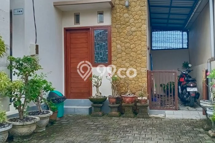 Disewakan! Rumah 2 Kamar Tidur &
2 Kamar Mandi di Ungasan, Badung Disewakan! Rumah 2 Kamar Tidur &
2 Kamar Mandi di Ungasan, Badung