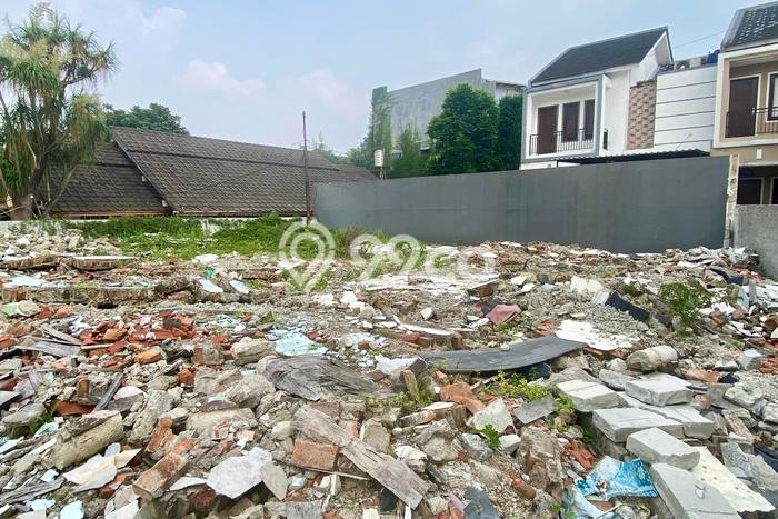 Dijual Tanah di Jakarta Selatan, Luas 228m2 SHM Dijual Tanah di Jakarta Selatan, Luas 228m2 SHM