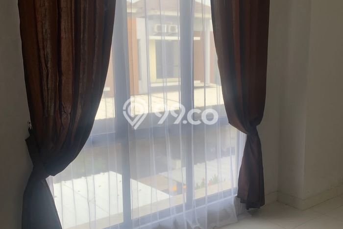 Jual Rumah Eksklusif 2 KT di Graha Raya, Tangerang Jual Rumah Eksklusif 2 KT di Graha Raya, Tangerang