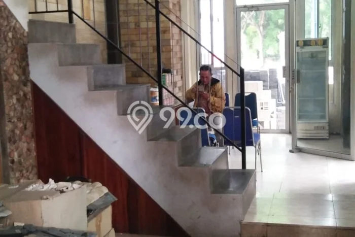 Ruko Dijual di Tangerang Selatan LT 490m2 & LB 250m2 Lokasi Terbaik! Ruko Dijual di Tangerang Selatan LT 490m2 & LB 250m2 Lokasi Terbaik!