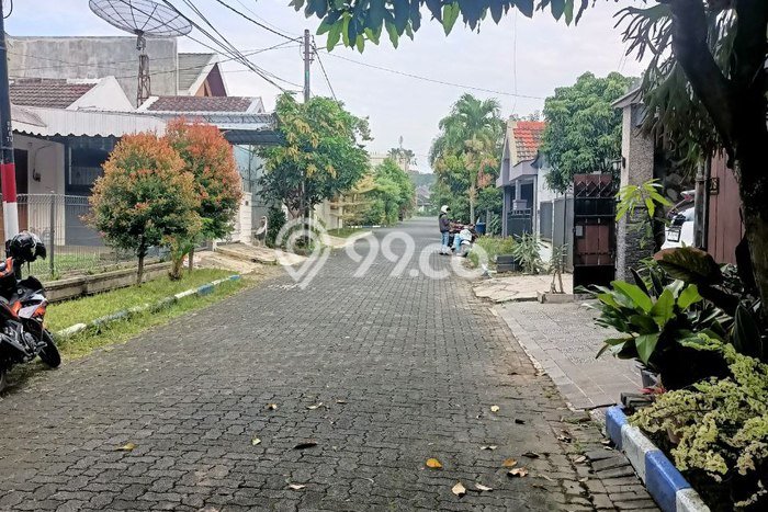 Dijual Hunian Rumah Terawat 4 Kamar di Araya, Malang Dijual Hunian Rumah Terawat 4 Kamar di Araya, Malang