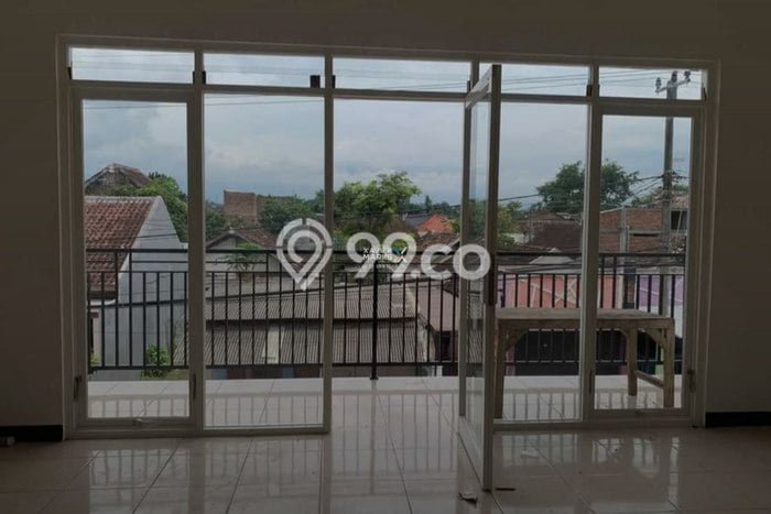 Unit Ruko Dijual di Pakis Malang 108m2 Unit Ruko Dijual di Pakis Malang 108m2