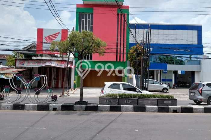 Lokasi Strategis! Dijual Komersial Bisnis di Kebomas, Gresik Kondisi Baik Lokasi Strategis! Dijual Komersial Bisnis di Kebomas, Gresik Kondisi Baik