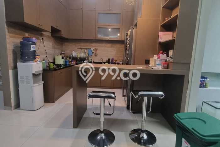 Hunian Mewah Dijual LT 240m2 di Lakarsantri, Surabaya Hunian Mewah Dijual LT 240m2 di Lakarsantri, Surabaya