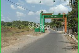 Lahan Dijual Lokasi Sleman, Sleman dengan Luas Tanah 106m2 dan Status SHM Lahan Dijual Lokasi Sleman, Sleman dengan Luas Tanah 106m2 dan Status SHM