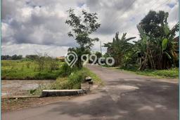 AREA PROSPEKTIF! Tanah di Godean, Luas 125m², Dekat Transportasi, Kawasan Potensial AREA PROSPEKTIF! Tanah di Godean, Luas 125m², Dekat Transportasi, Kawasan Potensial