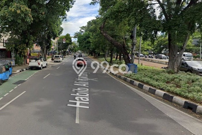 Unit Komersial Dijual di Senen Jakarta Pusat 700m2 Unit Komersial Dijual di Senen Jakarta Pusat 700m2
