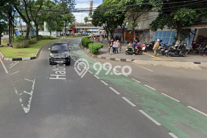 Unit Komersial Dijual di Senen Jakarta Pusat 700m2 Unit Komersial Dijual di Senen Jakarta Pusat 700m2