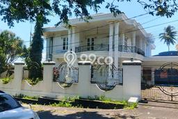 Lokasi strategis! Rumah siap huni disewakan di Malalayang LB 800m2 Lokasi strategis! Rumah siap huni disewakan di Malalayang LB 800m2