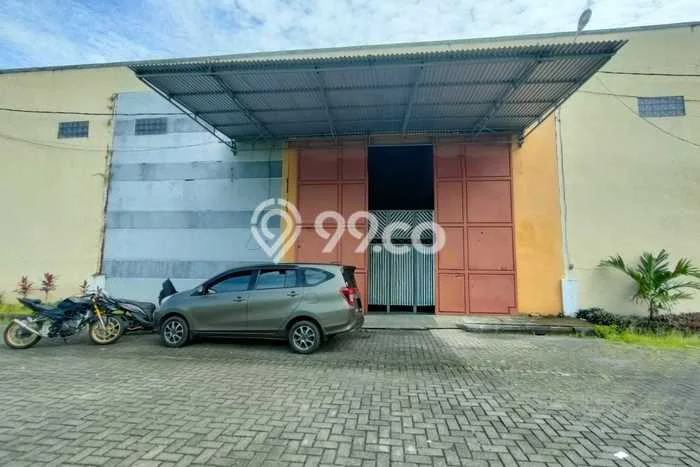 Disewakan Gudang Strategis di Paal Dua, Luas 1200m², Area Ramai Disewakan Gudang Strategis di Paal Dua, Luas 1200m², Area Ramai