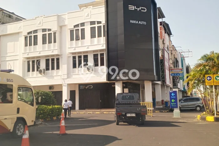Unit Ruko disewakan di Sario Manado dengan LT 200m2 / LB 800m2 Unit Ruko disewakan di Sario Manado dengan LT 200m2 / LB 800m2