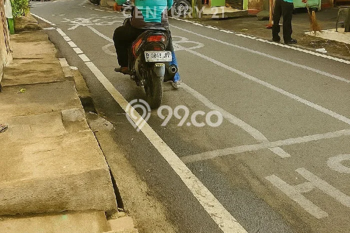 Ruko Disewa di Jakarta Timur dengan LB 16m2 Area Komersial Ramai Ruko Disewa di Jakarta Timur dengan LB 16m2 Area Komersial Ramai