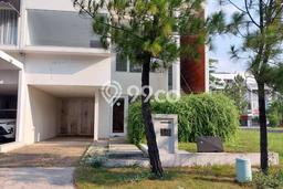 Rumah Mewah LB 216m2 Siap Huni Desain Elegan di Harapan Indah, Bekasi Rumah Mewah LB 216m2 Siap Huni Desain Elegan di Harapan Indah, Bekasi