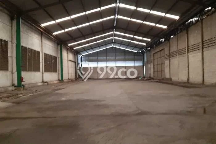 Unit Gudang Disewa Lokasi Cileungsi, Bogor Spesifikasi Luas Bangunan 2451m2 Unit Gudang Disewa Lokasi Cileungsi, Bogor Spesifikasi Luas Bangunan 2451m2