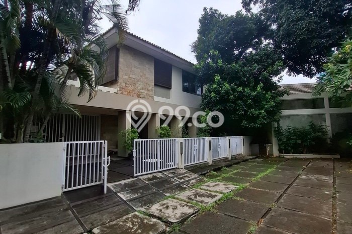 Hunian Kondisi Baik Disewakan di Menteng Dalam, Jakarta Selatan LT 650m2, LB 400m2 Hunian Kondisi Baik Disewakan di Menteng Dalam, Jakarta Selatan LT 650m2, LB 400m2