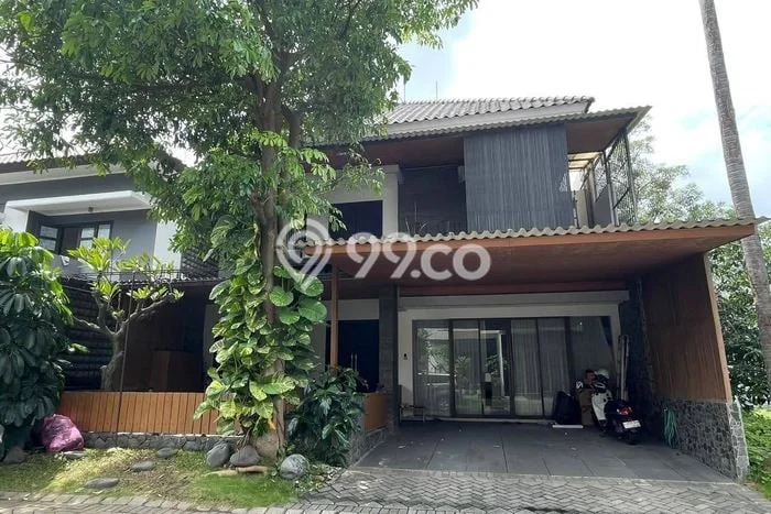 Dijual Hunian Mewah dengan Fasilitas Sekitar Lengkap di Wiyung, Surabaya Dijual Hunian Mewah dengan Fasilitas Sekitar Lengkap di Wiyung, Surabaya