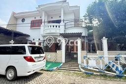 Rumah Luas Asri 5 KT Siap Pakai di Pondok Tjandra Sidoarjo Rumah Luas Asri 5 KT Siap Pakai di Pondok Tjandra Sidoarjo