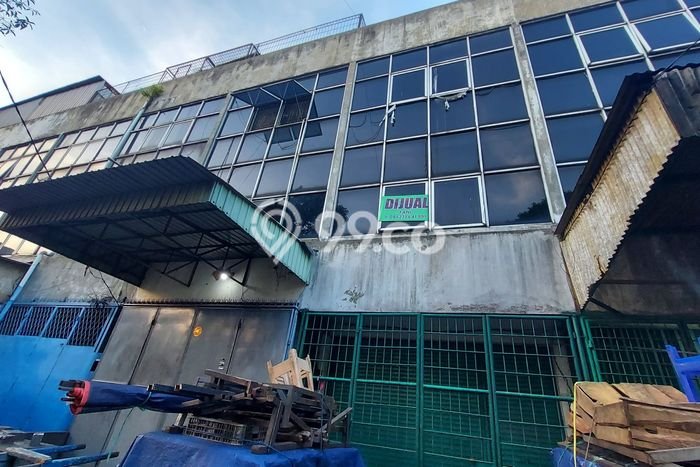 Ruko Dijual di Kebayoran Lama Jakarta Selatan dengan Luas Bangunan 200m2 Ruko Dijual di Kebayoran Lama Jakarta Selatan dengan Luas Bangunan 200m2