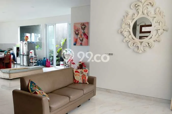 Rumah Elit Modern Tanpa Renovasi di Jomblang Semarang Rumah Elit Modern Tanpa Renovasi di Jomblang Semarang