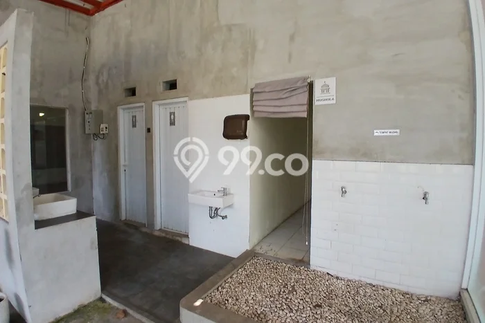 Unit Komersial disewakan di Semarang Selatan Semarang dengan LT 1000m2 / LB 200m2 Unit Komersial disewakan di Semarang Selatan Semarang dengan LT 1000m2 / LB 200m2