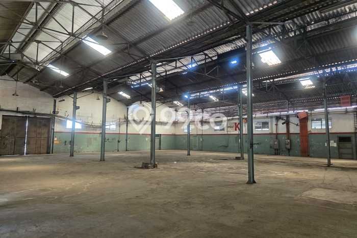 FOR RENT! Gudang di Srondol Cocok untuk Bisnis 1800m2 FOR RENT! Gudang di Srondol Cocok untuk Bisnis 1800m2