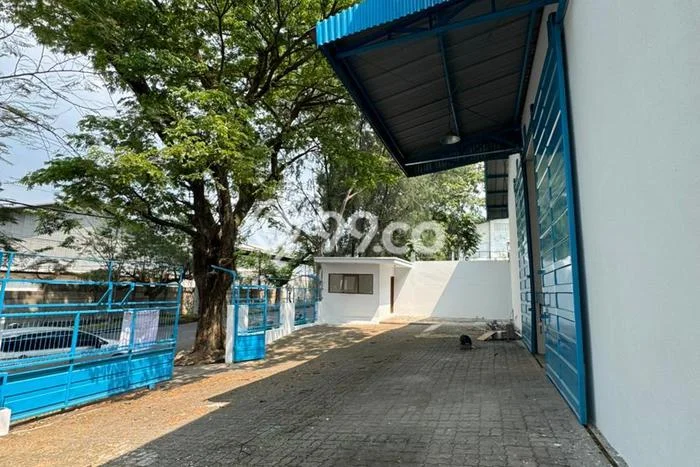 Unit Gudang disewakan di Ngaliyan Semarang dengan LT 1750m2 / LB 1425m2 Unit Gudang disewakan di Ngaliyan Semarang dengan LT 1750m2 / LB 1425m2