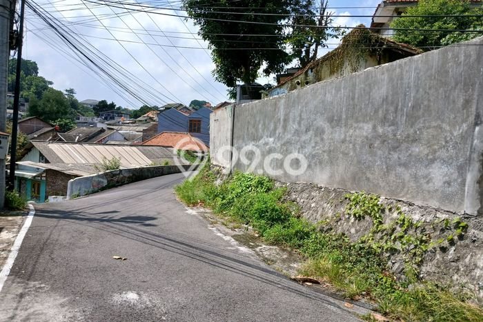 Tanah Dijual Lokasi Gajah Mungkur, Semarang Luas 247m2 Legalitas Aman Tanah Dijual Lokasi Gajah Mungkur, Semarang Luas 247m2 Legalitas Aman