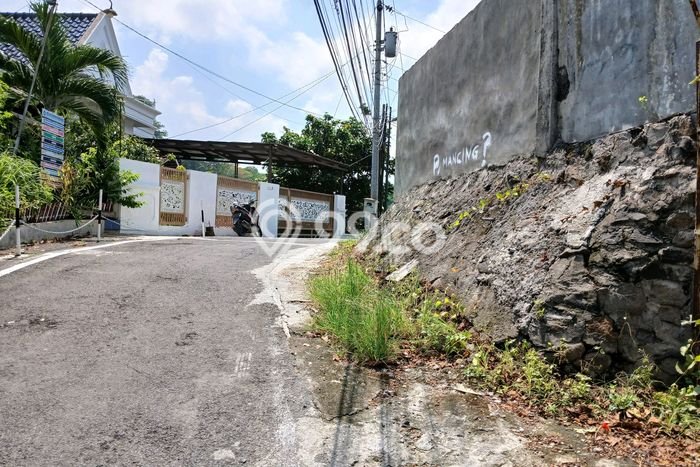 Tanah Dijual Lokasi Gajah Mungkur, Semarang Luas 247m2 Legalitas Aman Tanah Dijual Lokasi Gajah Mungkur, Semarang Luas 247m2 Legalitas Aman