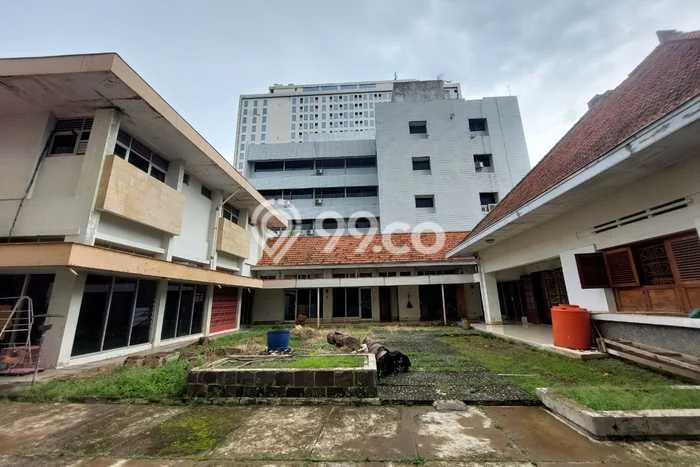 Rumah Murah LT 1240m2 di Simpang Lima Lingkungan Asri Rumah Murah LT 1240m2 di Simpang Lima Lingkungan Asri