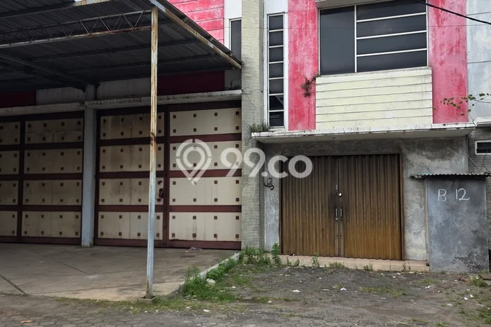 Gudang Disewakan Lokasi Semarang Barat Semarang Harga Spesial! Gudang Disewakan Lokasi Semarang Barat Semarang Harga Spesial!