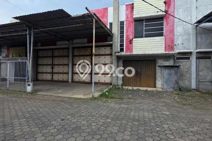 Gudang Disewakan Lokasi Semarang Barat Semarang Harga Spesial! Gudang Disewakan Lokasi Semarang Barat Semarang Harga Spesial!