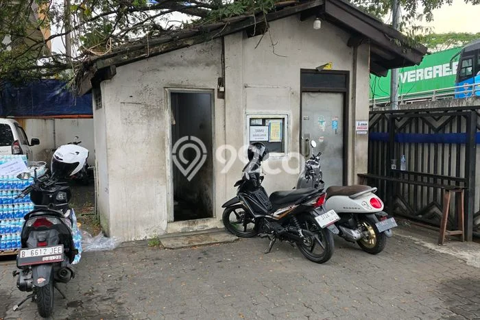 Gudang Disewa di Semarang Barat, Semarang, LT 1667m2 / LB 1370m2 Gudang Disewa di Semarang Barat, Semarang, LT 1667m2 / LB 1370m2